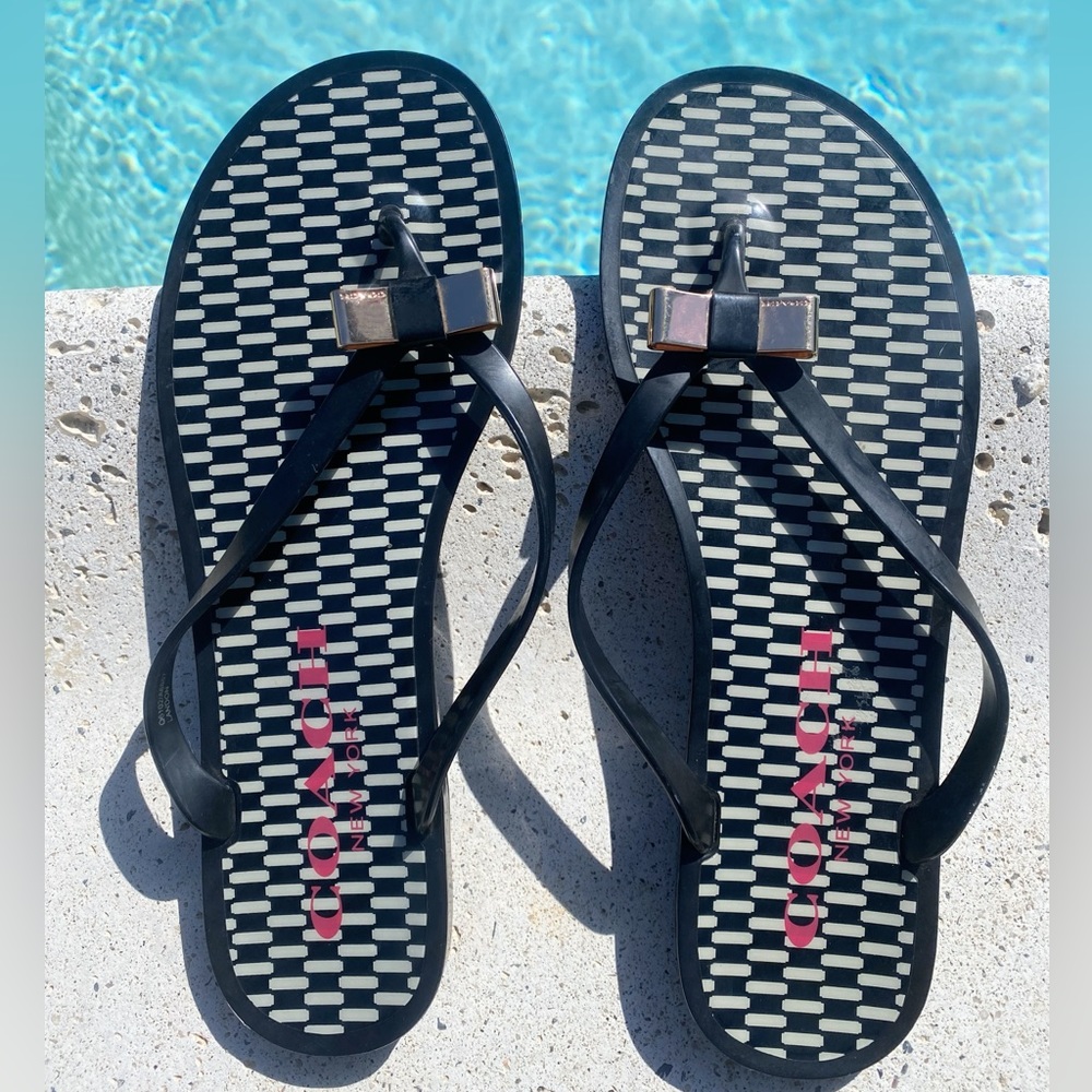 Coach Jelly Sandals with gold metal bow size 7.5-8.5 Flip Flops Women’s